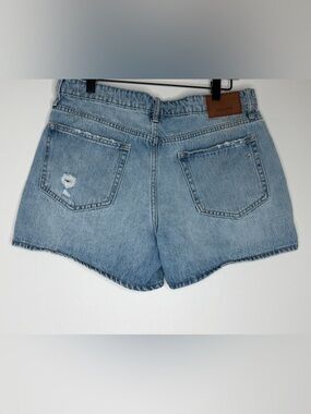 Hidden Los Angeles Light Wash Distressed L 28 HD4174BF Jean Shorts High Waist